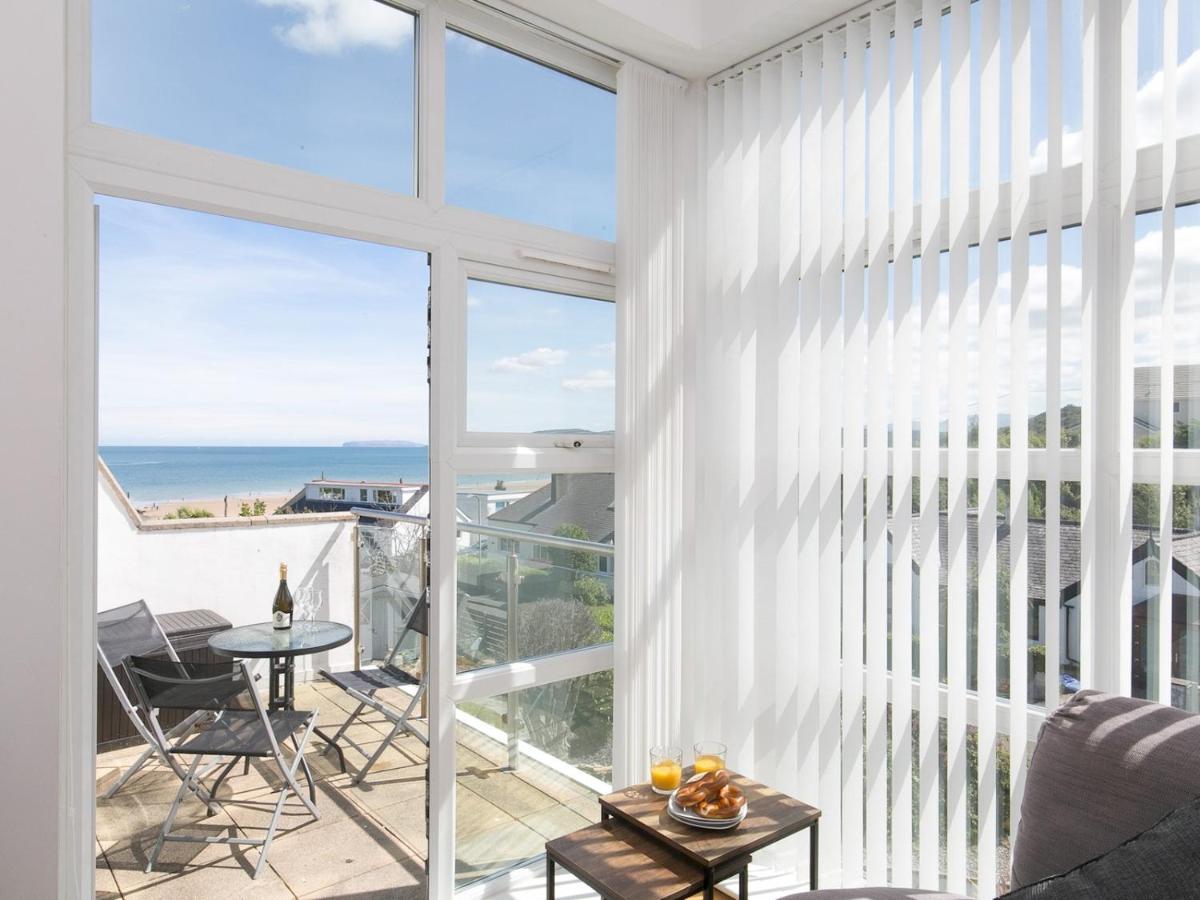 Pass The Keys 2 Bed Sea View Apartment With Balcony Parking Benllech Exterior photo