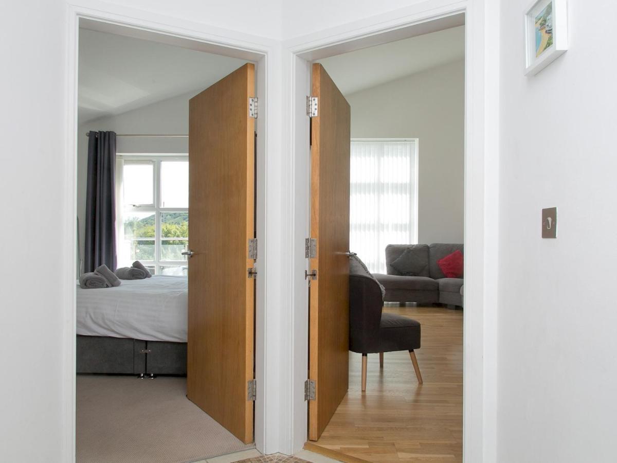 Pass The Keys 2 Bed Sea View Apartment With Balcony Parking Benllech Exterior photo