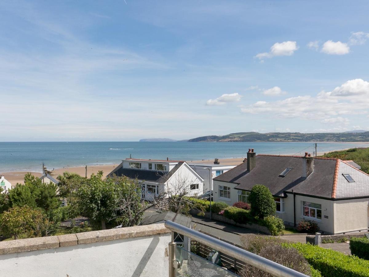 Pass The Keys 2 Bed Sea View Apartment With Balcony Parking Benllech Exterior photo