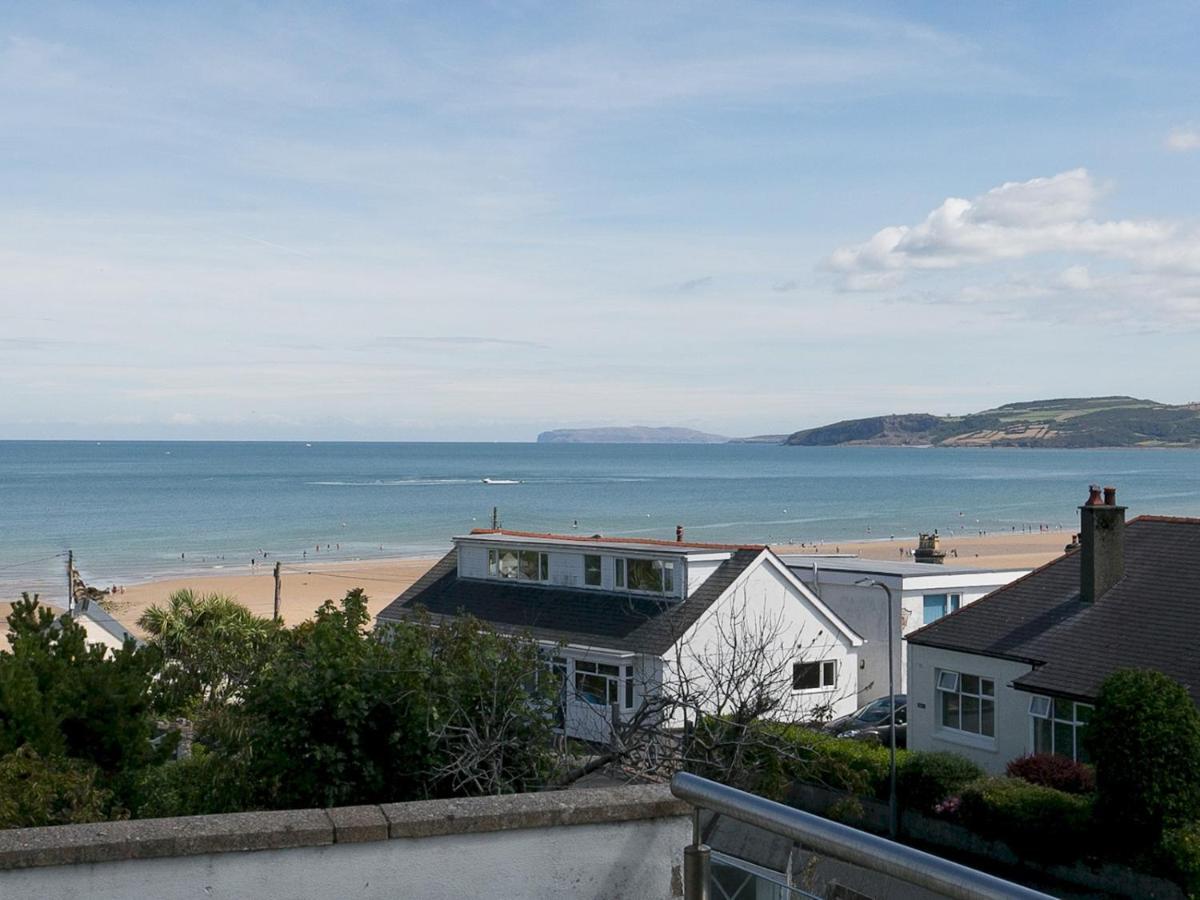 Pass The Keys 2 Bed Sea View Apartment With Balcony Parking Benllech Exterior photo